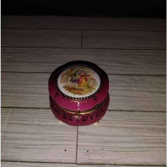 Vintage Irice Courting Couple Print Jewelry Trinket Box Made In Germany - Picture 9 of 9